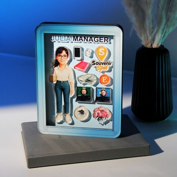 Именная 3D фоторамка с индивидуальным персонажем, созданным по фото. Идеальный подарок для МЕНЕДЖЕРА F45.9 фото