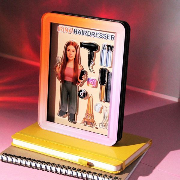 Именная 3D фоторамка с индивидуальным персонажем, созданным по фото. Идеальный подарок для ПАРИКМАХЕРА F45.12 фото